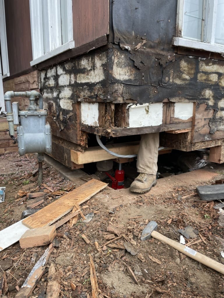 D517D9E8 99F1 43BF AEBC A8F6B99B741A_1_105_c